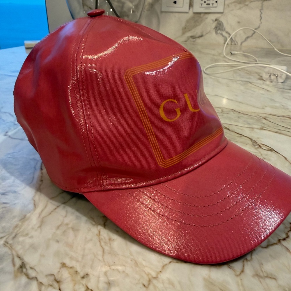 GUCCI pink baseball cap size small (57cm) EUC